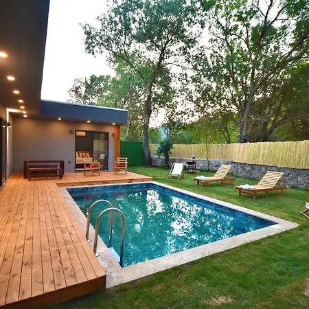 Lavinya - Kaykoeyde 2 Yatak Odali Tatil Villasi 费特希耶